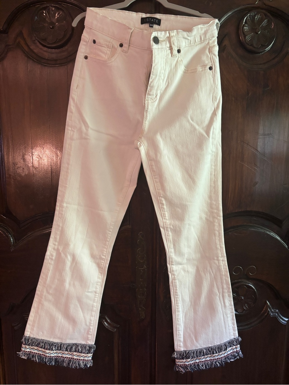 1.STATE White Denim Pants with Label Detail